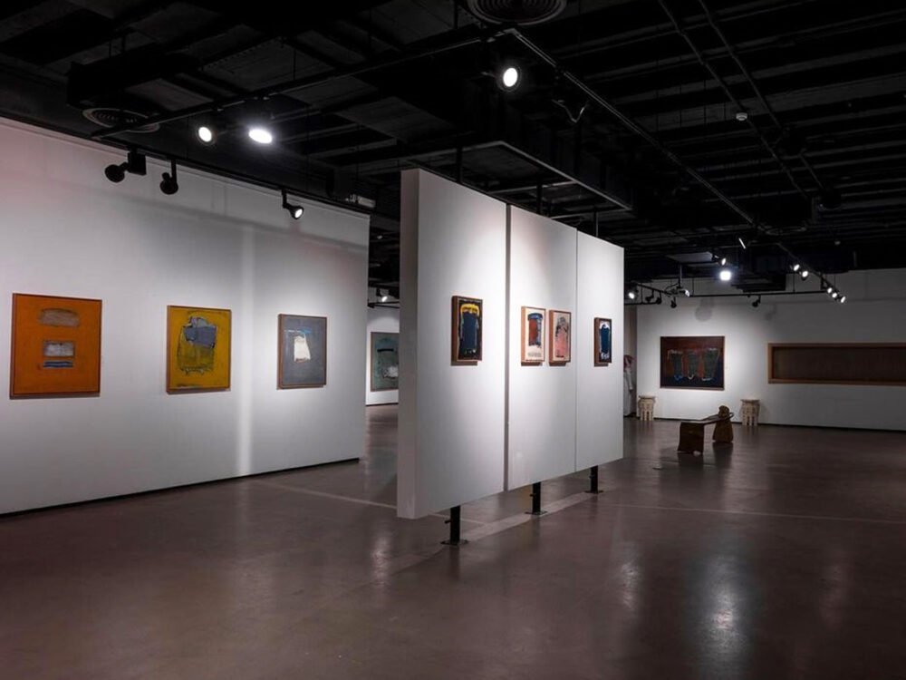 naila art gallery 1000x750 1